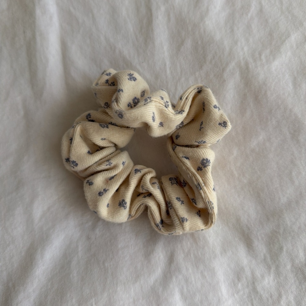 Brandy Melville Cream and Blue Floral Scrunchie